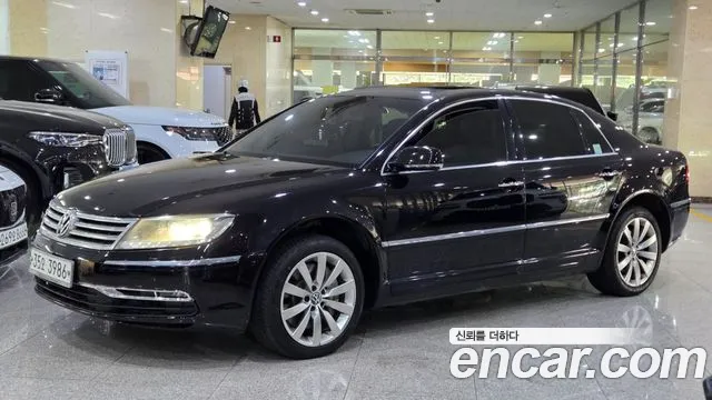 Volkswagen Phaeton 2011 — photo 1