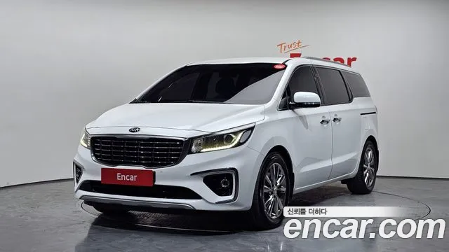 Kia Canival 2019 — photo 1