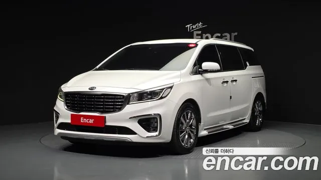 Kia Canival 2019 — photo 1