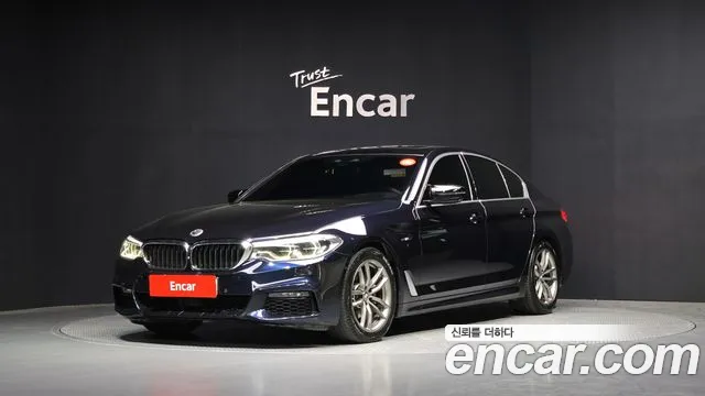 BMW 5-Series 2019 — photo 1