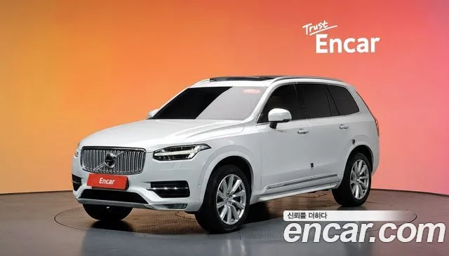 Volvo XC90 2017 — photo 1