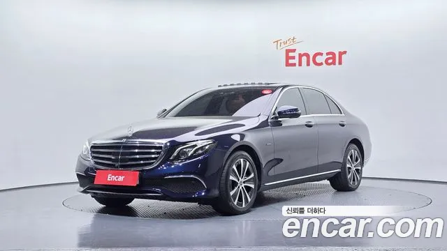 Mercedes-Benz E-Class 2020 — photo 1