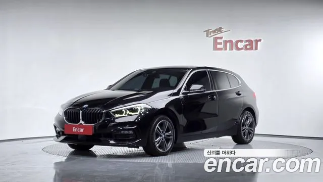BMW 1-Series 2021 — photo 1
