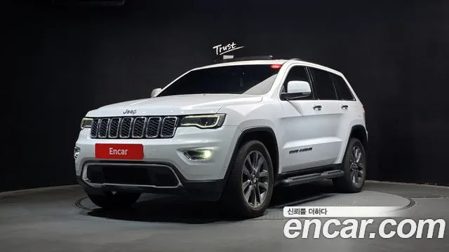 Jeep Cherokee 2018 — photo 1