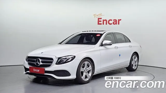Mercedes-Benz E-Class 2017 — photo 1
