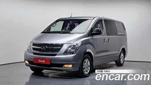 Hyundai Starex 2016 — photo 1