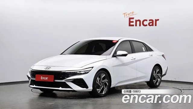 Hyundai AVANTE 2024 — photo 1
