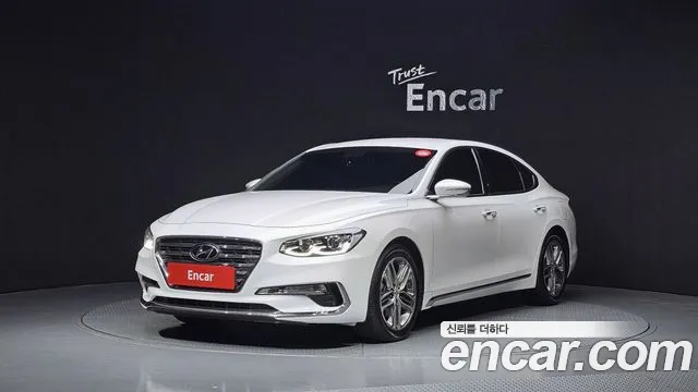 Hyundai Grandeur 2018 — photo 1