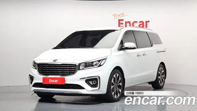Kia Canival 2019 — photo 1