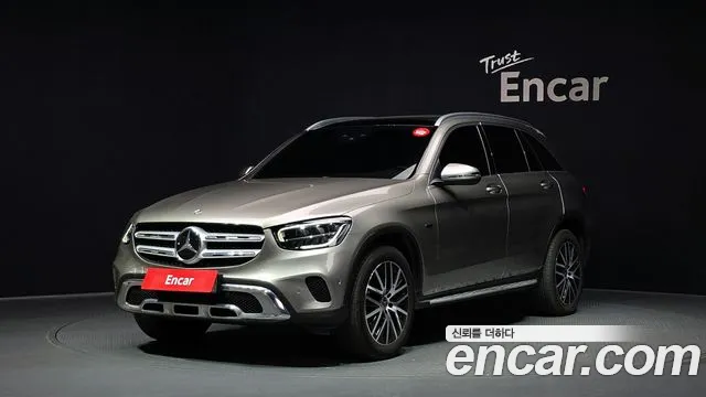 Mercedes-Benz GLC-Class 2021 — photo 1