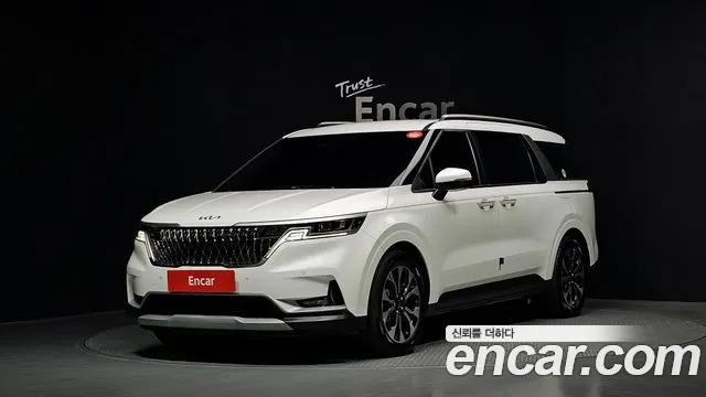 Kia Canival 2023 — photo 1