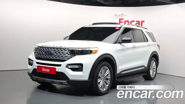 Ford Explorer 2020 — photo 1
