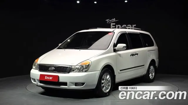 Kia Canival 2013 — photo 1