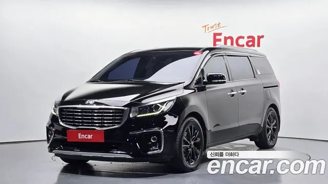 Kia Canival 2019 — photo 1