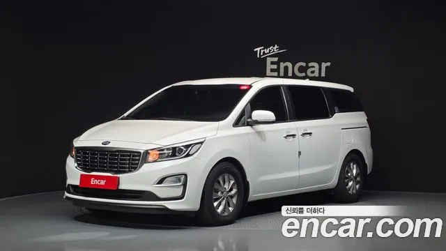 Kia Canival 2019 — photo 1