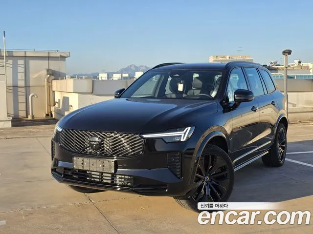 Volvo XC90 2026 — photo 1