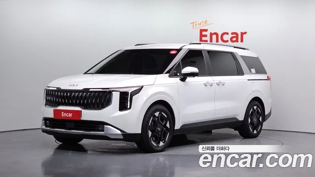 Kia Canival 2025 — photo 1