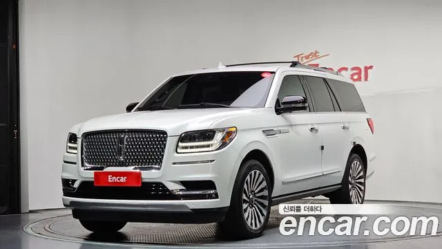 Lincoln Navigator 2021 — photo 1