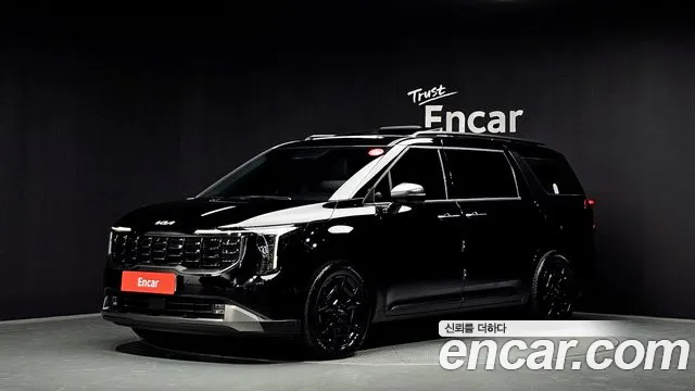 Kia Canival 2025 — photo 1