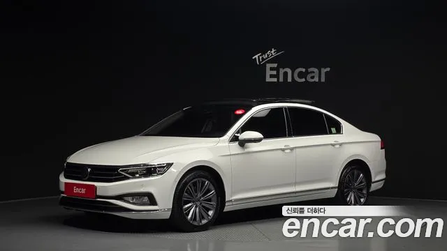 Volkswagen Passat 2021 — photo 1