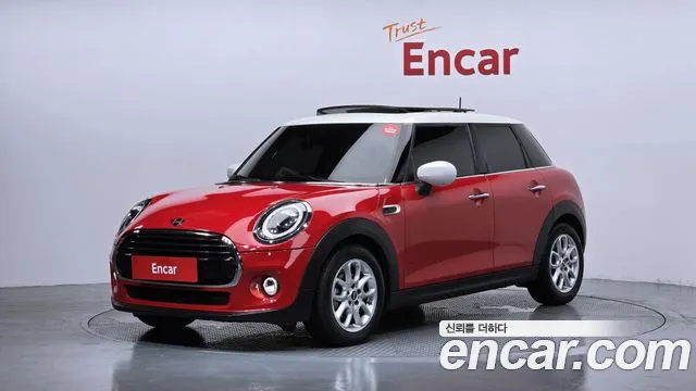 Mini Cooper 2020 — photo 1