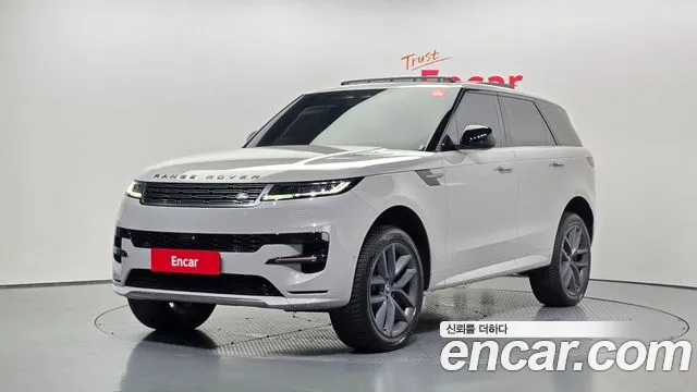 Land Rover Range Rover Sport 2023 — photo 1