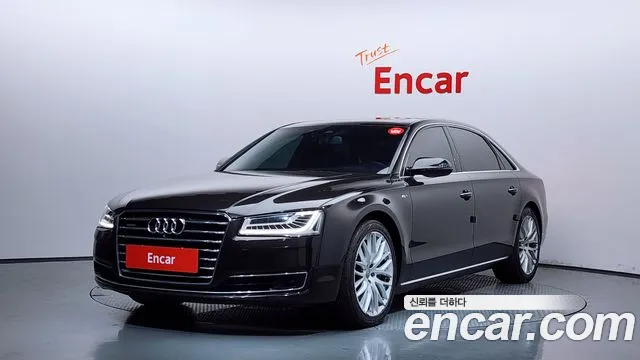Audi A8 2015 — photo 1