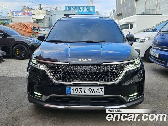 Kia Canival 2022 — photo 1