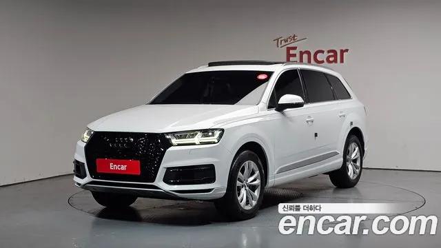 Audi Q7 2019 — photo 1
