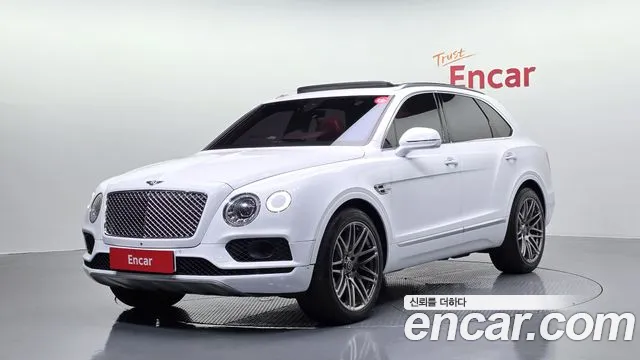 Bentley Bentayga 2018 — photo 1