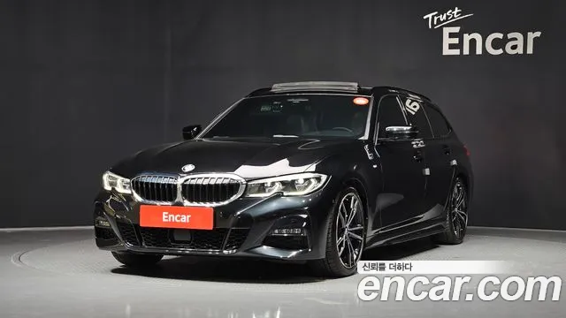 BMW 3-Series 2022 — photo 1