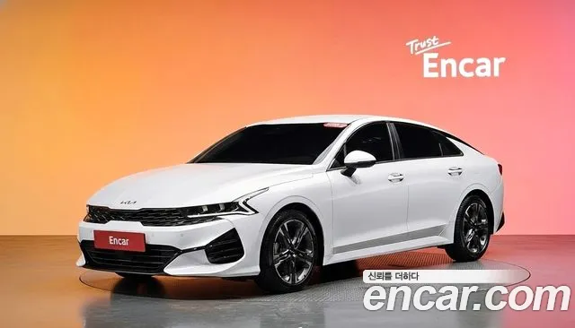 Kia K5 2022 — photo 1