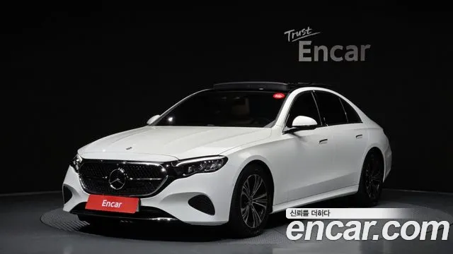Mercedes-Benz E-Class 2025 — photo 1