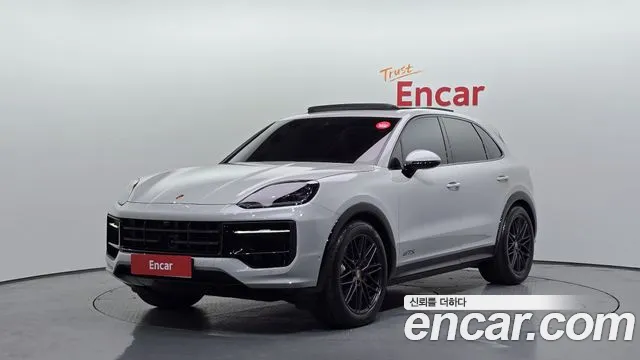 Porsche Cayenne 2025 — photo 1