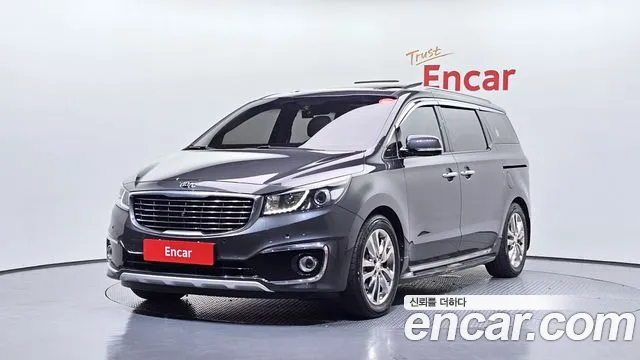 Kia Canival 2017 — photo 1