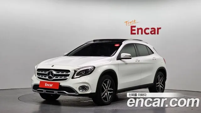 Mercedes-Benz GLA-Class 2019 — photo 1