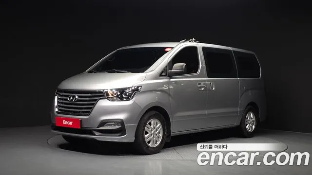 Hyundai Starex 2021 — photo 1