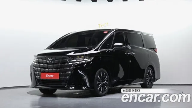Toyota Alphard 2025 — photo 1
