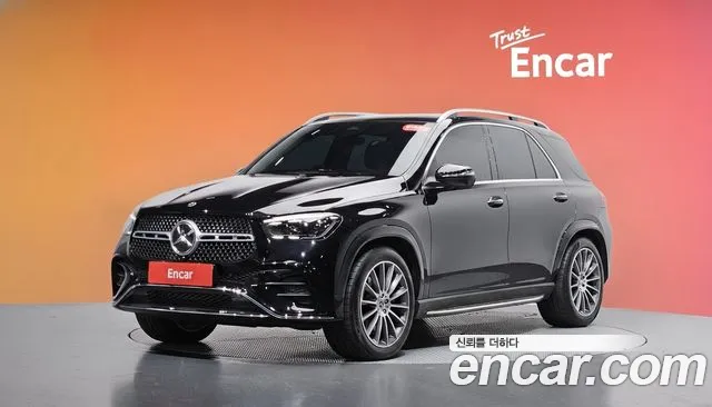 Mercedes-Benz GLE-Class 2025 — photo 1