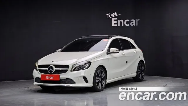 Mercedes-Benz A-Class 2018 — photo 1
