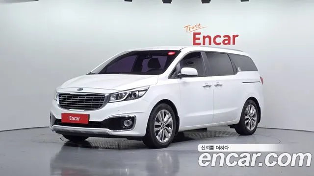 Kia Canival 2015 — photo 1