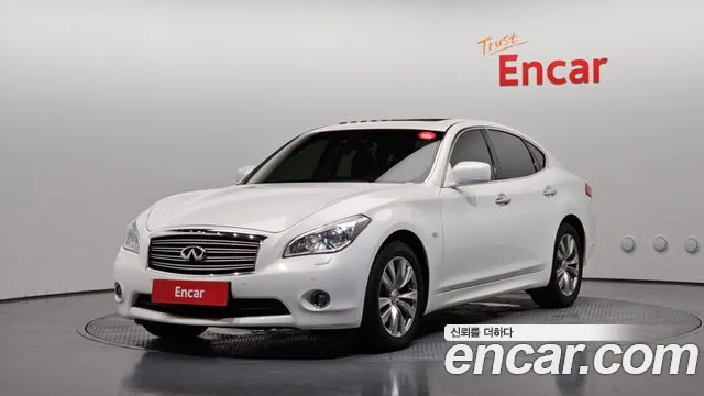 Infiniti M 2013 — photo 1
