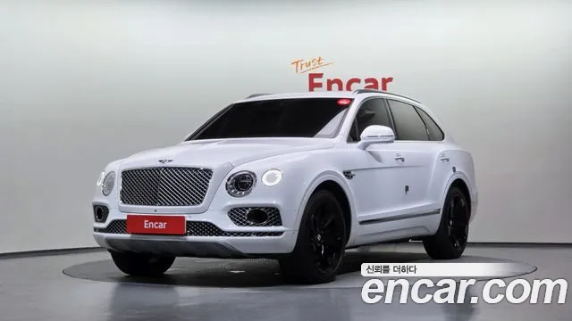 Bentley Bentayga 2018 — photo 1