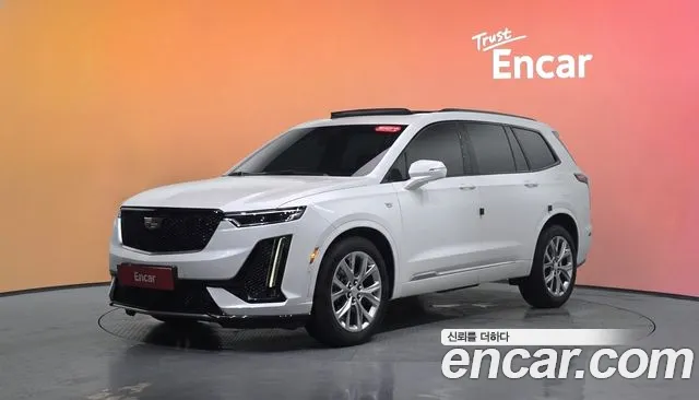 Cadillac XT6 2020 — photo 1