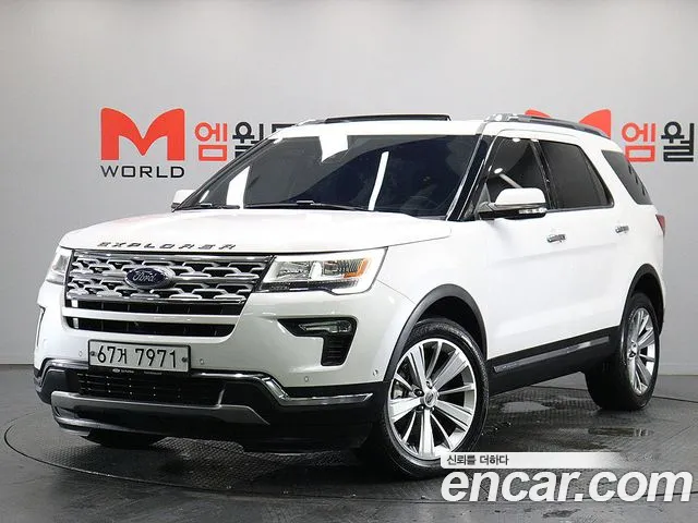 Ford Explorer 2018 — photo 1