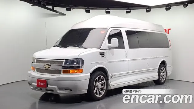 Chevrolet Express Van 2014 — photo 1