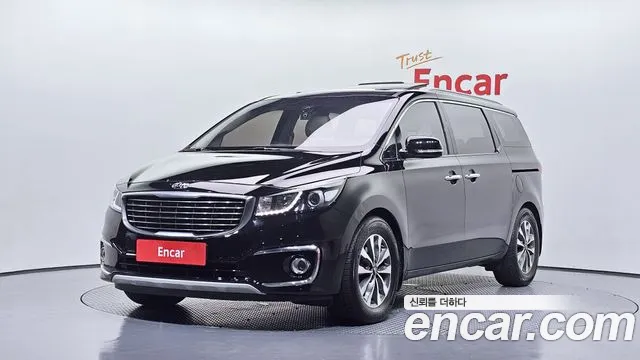 Kia Canival 2015 — photo 1