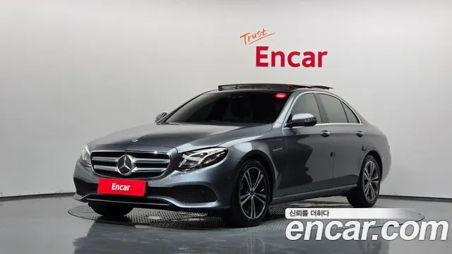 Mercedes-Benz E-Class 2020 — photo 1