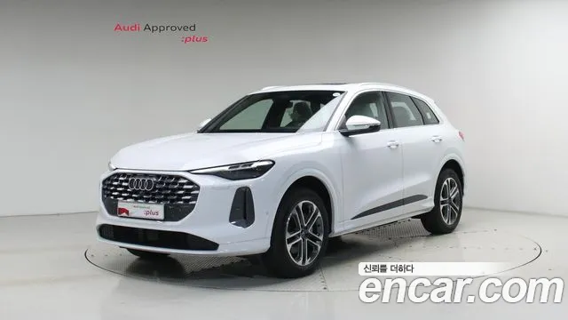 Audi Q5 2025 — photo 1