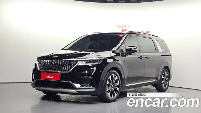 Kia Canival 2021 — photo 1